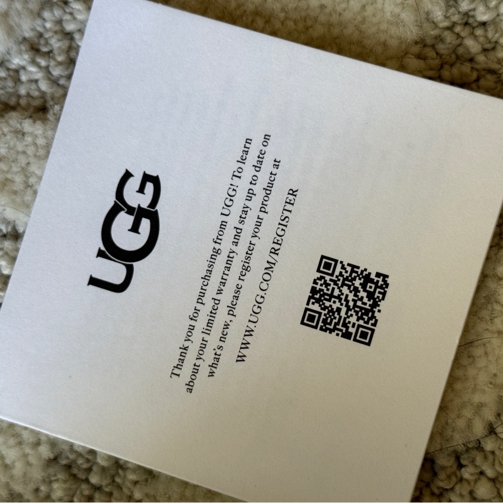 UGG Scuffette Black Slippers with Gray Fur - Picture 6 of 6